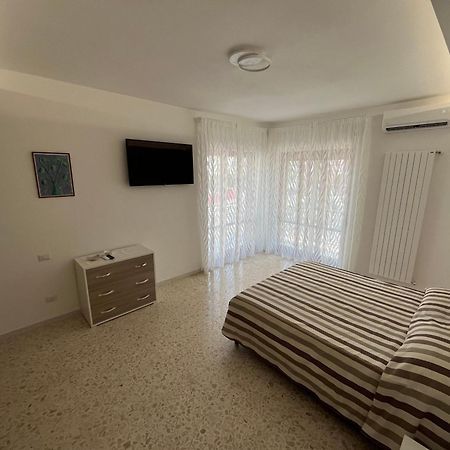 Appartamento Le Petite House - Sophia - Soggiorna Con Stile Mariglianella Esterno foto