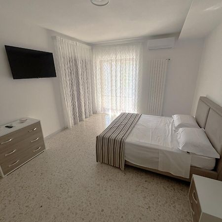 Appartamento Le Petite House - Sophia - Soggiorna Con Stile Mariglianella Esterno foto
