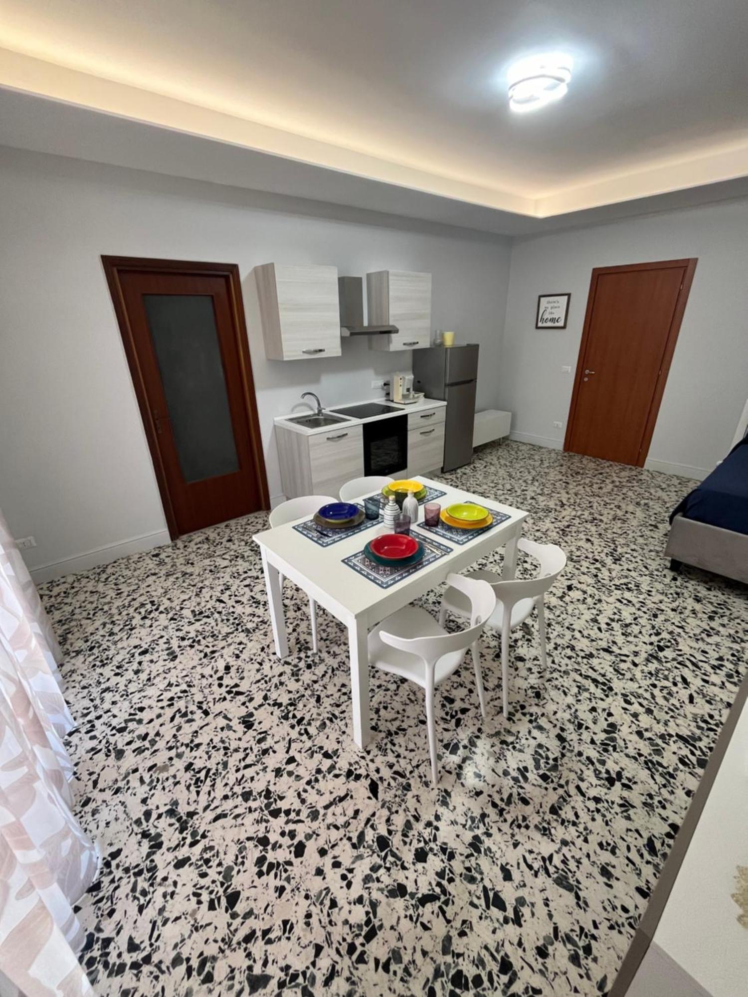 Appartamento Le Petite House - Sophia - Soggiorna Con Stile Mariglianella Esterno foto
